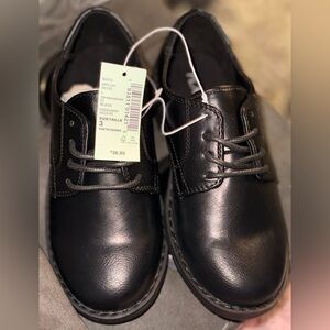 The Children’s Place Black Dress Shoes Youth size 3